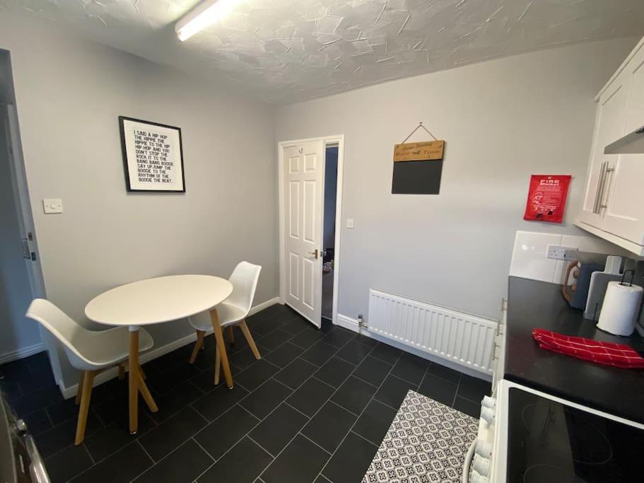 فيلا Seaside 2 Bed Townhouse, Near Cleethorpes Station المظهر الخارجي الصورة